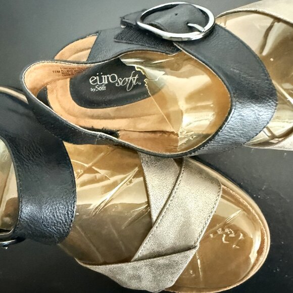 Euro Soft shoes Men's Leather Black Gold Sandals Size 11M - Picture 13 of 16